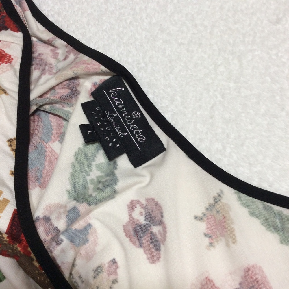 Blouse - Picture 3 of 3